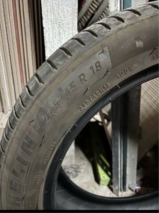 Michelin 245/45 R18 Gomas