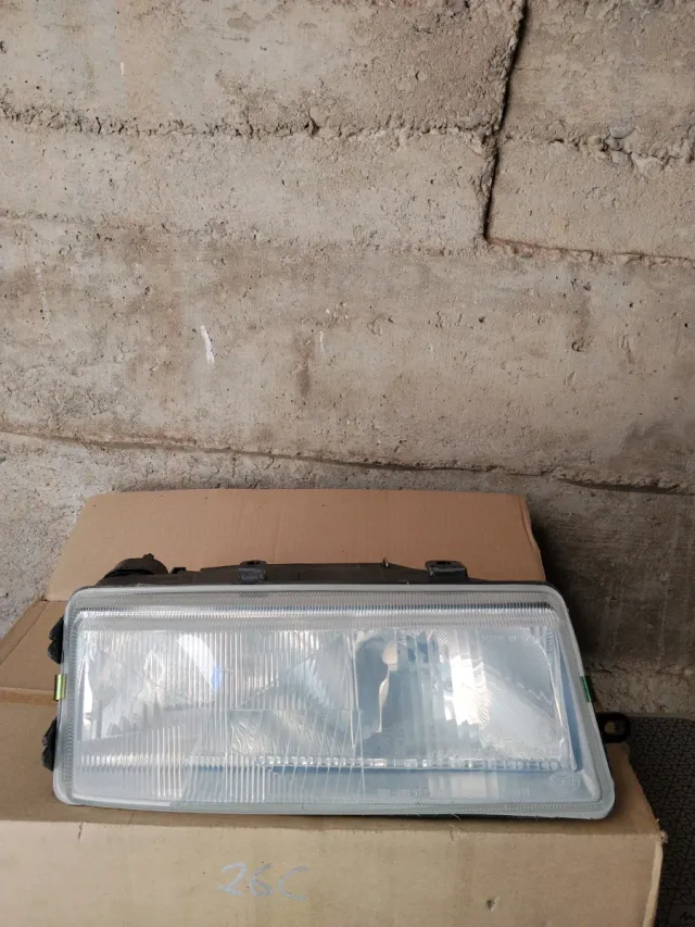 Faro derecho Seat Toledo