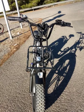 Bicicleta Eléctrica Fat Bike Blanca motor 250W