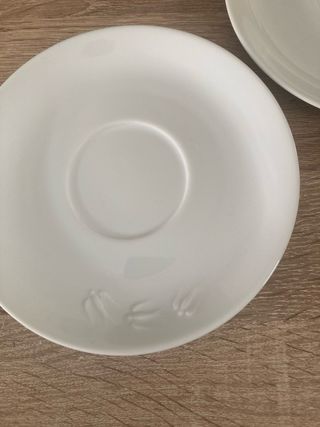 2 piattini da tè in porcellana