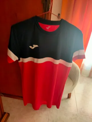 Camiseta Joma Roja y Azul Talla M