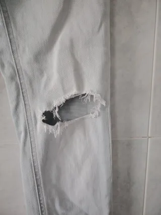 Pantalón vaquero pitillo Stradivarius Talla 36