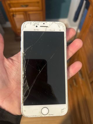 iPhone 7 32GB Blanco - Pantalla Rota