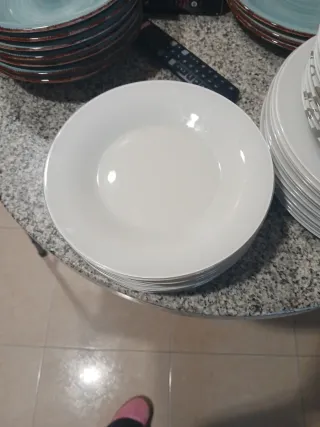 Set di stoviglie 16 piatti piani 19 fondi 17 dessert