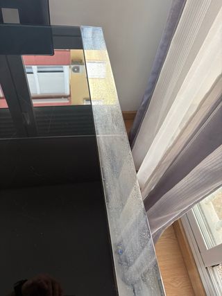 Mesa de comedor cristal y metal y 6 sillas