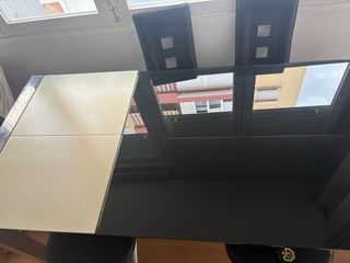 Mesa de comedor cristal y metal y 6 sillas