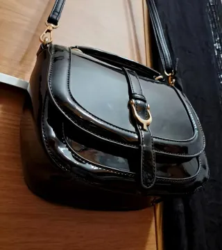 Charol Negro~Bandolera