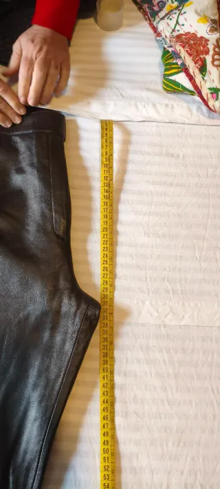 Pantalón de mujer de cuero auténtico talla 48
