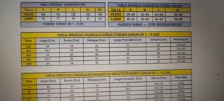 Chándal Real Madrid Adidas Negro Talla 16.