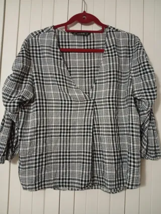 Blusón Zara Cuadros Blanco y Negro