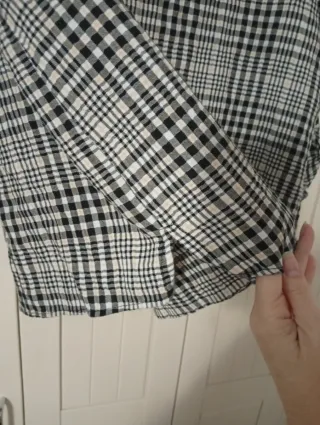 Blusón Zara Cuadros Blanco y Negro