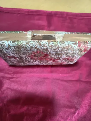 Bolso de mano fiesta elegante dorado y rojo