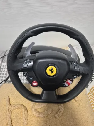 Pacchetto PS4 Slim Nero + Volante F1 + Gioco F1