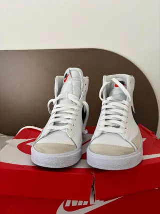 Nike Blazer Mid '77 Beige/Blanco