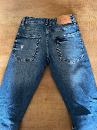 Pantalones vaqueros desgastados talla 34