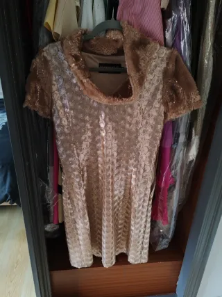 Vestido dorado lentejuelas