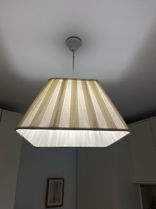Lámpara de techo de tela beige