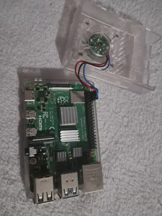 Raspberry Pi 4B 4GB RAM + Accesorios