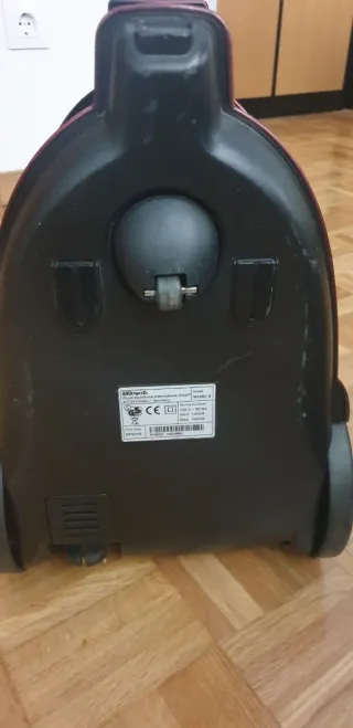 Aspirador Dirt Devil sin bolsa, rojo