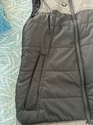 Chaleco Columbia Calefactable Talla S sin batería.