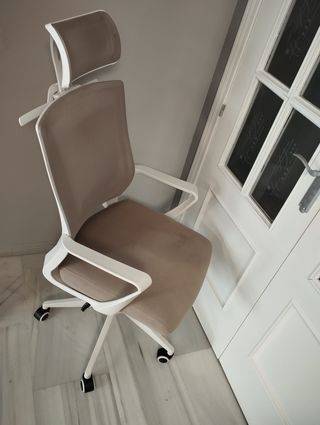 Sedia da ufficio ergonomica con ruote