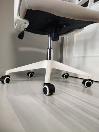 Sedia da ufficio ergonomica con ruote