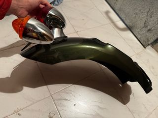 triumph thruxton 900 guardabarros trasero