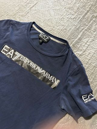 Camiseta EA7 Emporio Armani niño azul