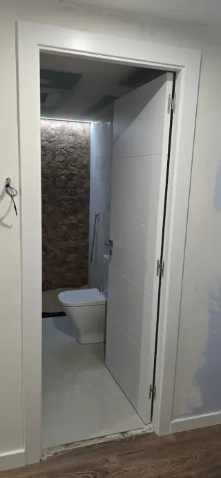 Carpinterias en general, electricidad, reformas..