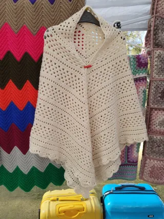 Toquilla tejida a mano color beige