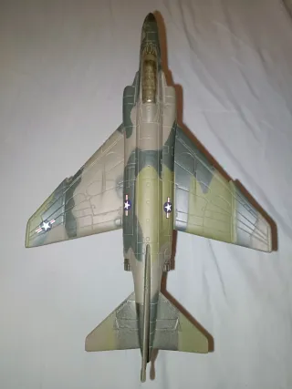 Modello Aereo McDonnell-Douglas F-4 Phantom II