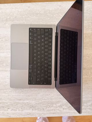 MacBook Pro 14" M1 Pro 32GB GPU 16 núcleos