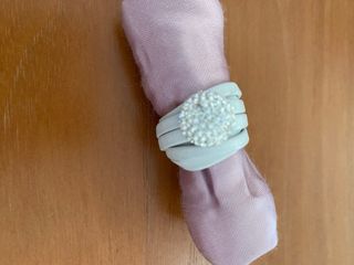 Anillo cuero blanco y plata con cristales