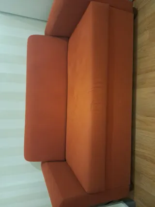 Divano in tessuto bordeaux