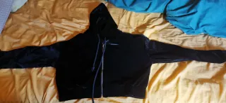 Chaqueta Aitana 11 Razones Tour Negra