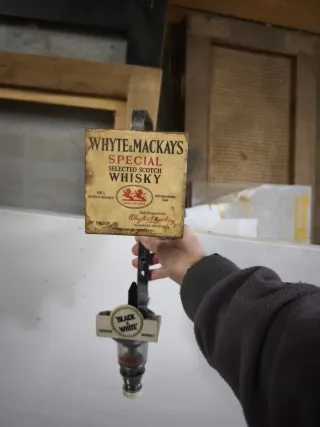 Dispensatore di whisky Whyte & Mackays