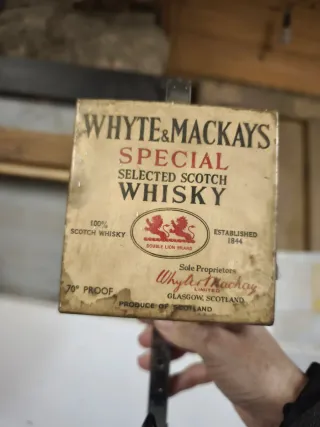 Dispensatore di whisky Whyte & Mackays