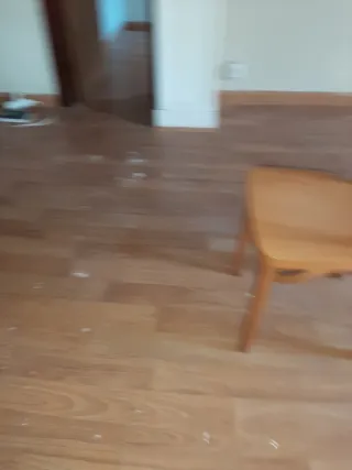 Mesa madera natural + 4 sillas Diámetro 117cm