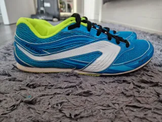 Zapatillas de clavos para atletismo