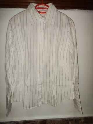 Camisa de vestir blanca con rayas para mujer