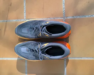 Hoka Speedgoat 5 Talla 48 Gris Naranja