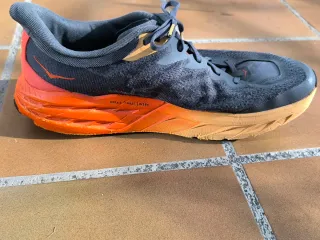 Hoka Speedgoat 5 Talla 48 Gris Naranja