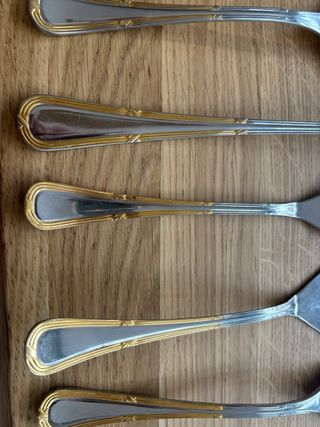 Eleganza in tavola: posate per feste