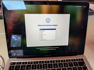 MacBook Air CPU 8 core GPU 7 8GB RAM