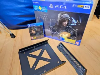 PS4 Slim 1TB + 2 Mandos y Soportes