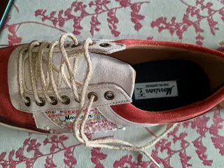 Zapatillas Morrison Talla 42 Beige y Rojo