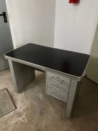 Mesa de despacho metálica vintage