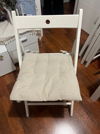 Sedie pieghevoli bianche con cuscini Vallehermoso