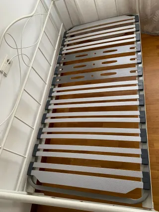 Somier metálico con láminas de madera