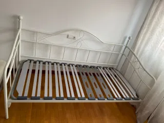 Somier metálico con láminas de madera